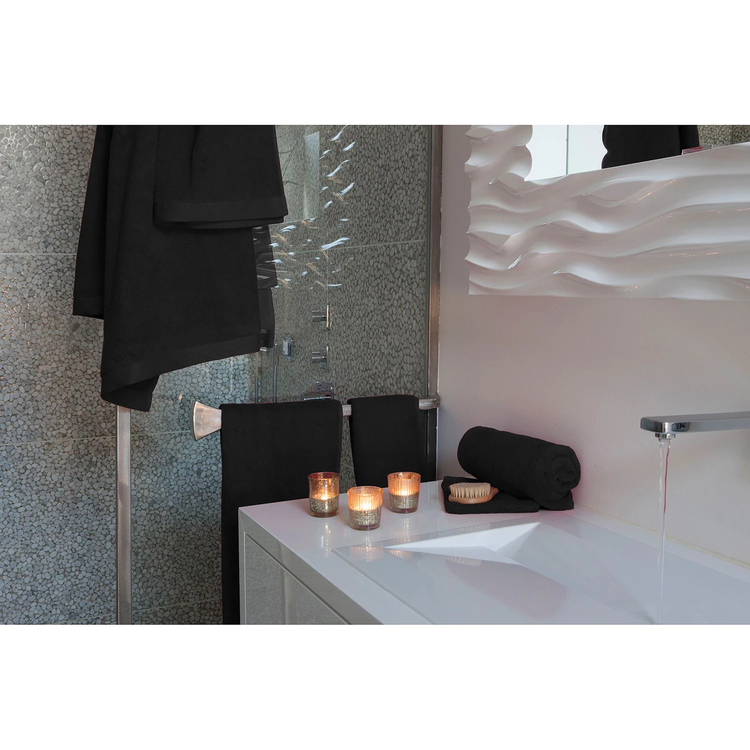 Heckett & Lane Serviettes de plage Moca (lot de 2) - Éponge - Noir 4 Heckett & Lane Serviettes de plage Moca (lot de 2) - Éponge - Noir – Image 2